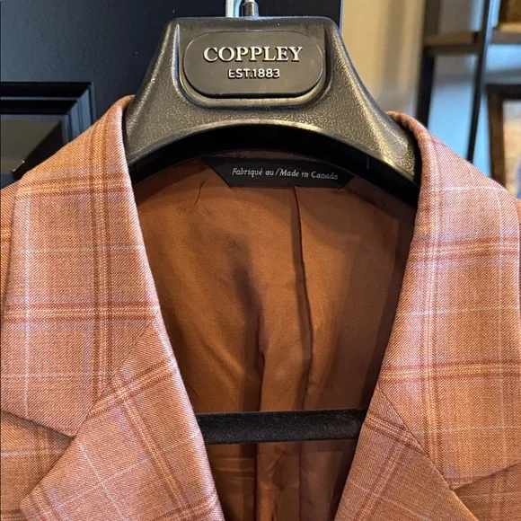 Men's Classic Plaid Blazer in Brown - Picture 6 of 7